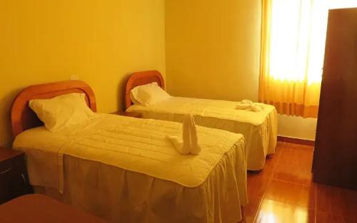 Hostal-Victoria-Galeria-2